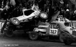 FenceT.JPG (9597 bytes)