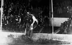 LampT.JPG (8734 bytes)