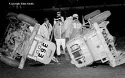 TwoT.JPG (9201 bytes)